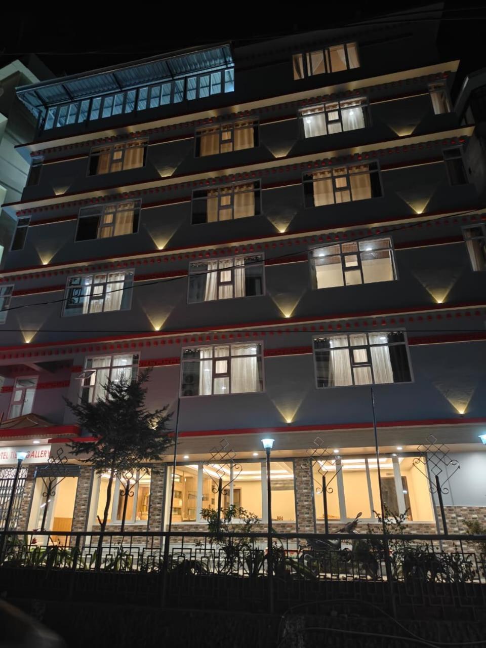 Hotel Tibet Gallery Gangtok Extérieur photo